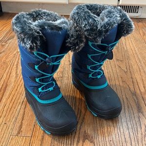 New Boys Snow Boots Size 4